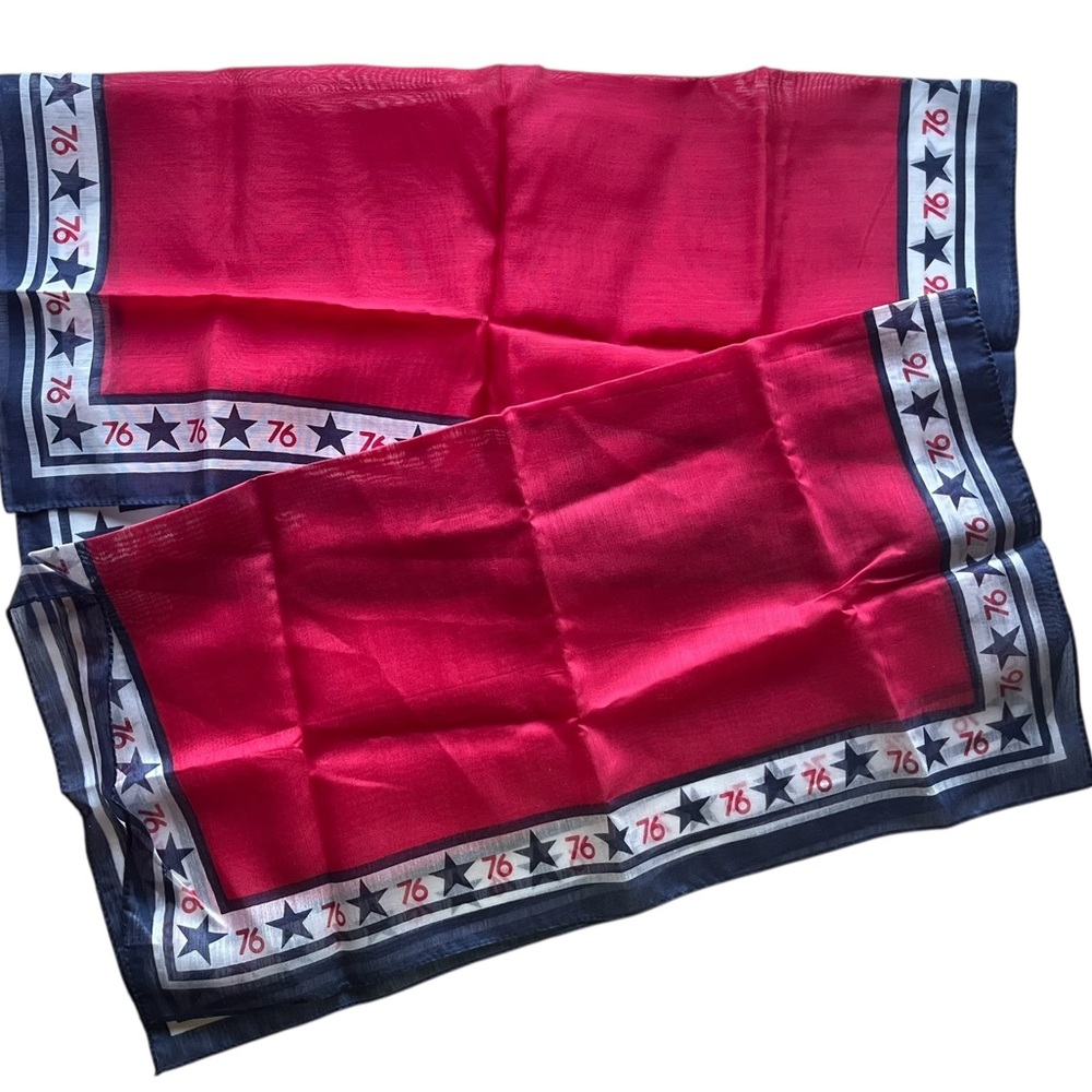 2 Vintage 70s Patriotic Bicentennial Handkerchiefs 76 Stars Square USA Americana